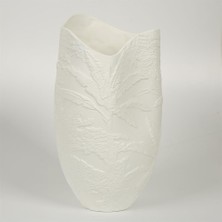 Vitale Beyaz Yaprak Dokulu Seramik Vazo 19*18*36 cm AK.JM00001