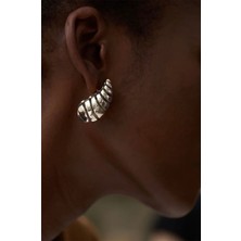 Nesly Accessories Silver Kesik Plaka Bottega Model Çelik Küpe