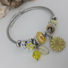 Pina Hediyelik Aksesuar Çelik Gümüş Renk Sarı Çiçekli Taşlı Charmlı Bileklik