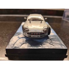 Altaya 1/43 Aston Martin V12 Vanquish James Bond 007 Die Another Day