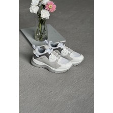Meral Özgenç Taban Detaylı Sneaker