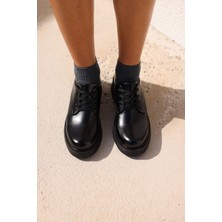 Meral Özgenç Bağcıklı Loafer