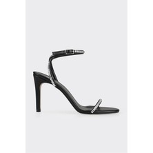 Elle Siyah Kadın Topuklu Sandalet Poliüretan Malzemeden 10 cm Topuk Boyu ile Şık Tasarım