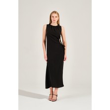 Desing By Ahu Bozkurt Askılı Bel Dekolteli Midi Elbise