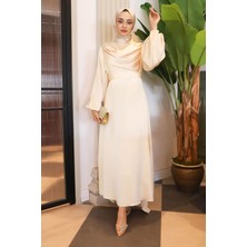 Taş Yaka Detaylı Balon Kol Saten Abiye