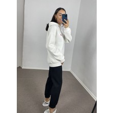 Myrum Butik Ekru Kalp Nakışlı Oversize Sweatshirt L