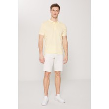 AC&Co / Altınyıldız Classics Erkek Çekmeyen Pamuklu Kumaş Slim Fit Dar Kesim Sarı-Beyaz Kıvrılmaz Polo Yaka Tişört
