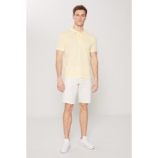 AC&Co / Altınyıldız Classics Erkek Çekmeyen Pamuklu Kumaş Slim Fit Dar Kesim Sarı-Beyaz Kıvrılmaz Polo Yaka Tişört
