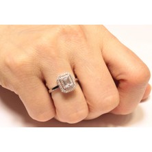 Güler Kuyumculuk Beyaz Altın Baget Taşlı Yüzük