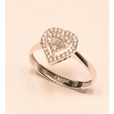 Güler Kuyumculuk Altın Kalpli Baget Taşlı Yüzük