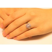 Güler Kuyumculuk Altın Baget Taşlı Yüzük