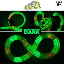 Cacao Usa Toyz Çocuklar Için Zero-G Glow Yarış Pisti - 150 Adet Karanlıkta Glow Esnek Yarış Arabası Pisti Seti, Vantuzlu, Slot Arabası, 2 Graffiti Oyuncak Araba Kabuğu, 3+ Yaşındaki Erke (Yurt Dışından)