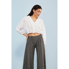 Gils Butik V Yakalı Kısa Beyaz Gömlek