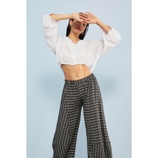 Gils Butik V Yakalı Kısa Beyaz Gömlek