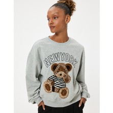 Koton Bisiklet Yaka Sweatshirt Oversize Ayıcık Işlemeli Sloganlı Şardonlu