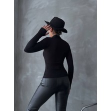 Oshebu Kadın Parmak Detaylı Body