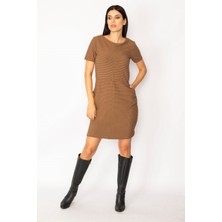 Şans Tekstil Kadın Kahve Cepli Kendinden Çizgili Elbise