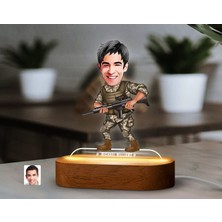 Bk Gift Kişiye Özel Asker Karikatürlü Dekoratif 3D Biblo LED Işıklı Gece Lambası-1, Arkadaşa Hediye