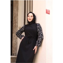 Vellichor Yuvarlak Desenli Şifon Kollu Tuğba Model Elbise - Siyah