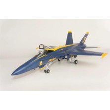 Kinetic K48073 1/48 F/A-18A/B/C/D Blue Angels 2017 Savaş Uçağı, Plastik Model Kiti