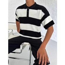 Tarz Yeri Yakalı Dümeli Triko T-Shirt - Siyah