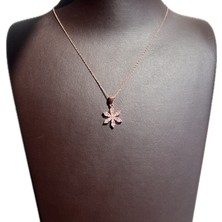 Ashak Accessories Kadın 925 Ayar Gümüş Zincirli Swarovski Taşlı Kamelya Model Rose Kaplama Kolye