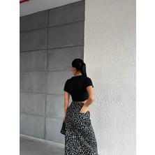Aref Jeans Önü Yırtmaçlı Leopar Desenli Kot Etek