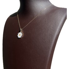 Ashak Accessories Kadın 925 Ayar Gümüş Zincirli Swarovski Taşlı Papatya Çiçek Model Light Altın Kaplama Kolye