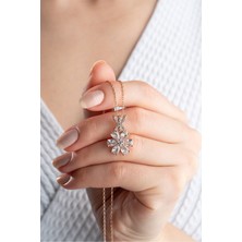 Silvano Jewelry 925 Ayar Gümüş Zirkon Taşlı Lotus Çiçeği Kolye