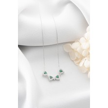 Silvano Jewelry 925 Ayar Gümüş Işıklı Kutu Mıknatıslı Zümrüt Yeşili Yonca Kolye