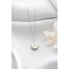 Silvano Jewelry 925 Ayar Gümüş Zirkon Taşlı Dönebilen Papatya Kolye