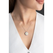Silvano Jewelry 925 Ayar Gümüş Zirkon Taşlı Dönebilen Papatya Kolye