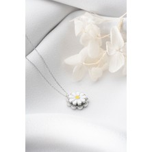 Silvano Jewelry 925 Ayar Gümüş Zirkon Taşlı Dönebilen Papatya Kolye
