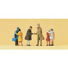 Preiser 14028 1/87 Ölçek, Birbirini Tebrik Eden Insan, Boyanmış Plastik Figürleri, 6 Adet