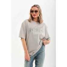 Sertaç  Taş Desenli Oversize T-Shirt - Gri