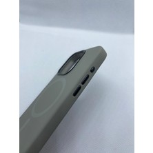 Iphone 15 Pro Luxury Silikon Magsafeli Kılıf Metal Çerçeve ve Tuşlar