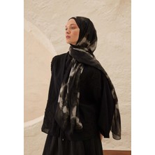Fresh Batik Desen Rami Şal Antrasit Kadınlar İçin Şık ve Rahat Kullanım
