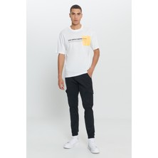 Altınyıldız Classics Erkek Beyaz Loose Fit Bol Kesim %100 Pamuk Slogan Baskılı Yumuşak Dokulu Bisiklet Yaka Tişört