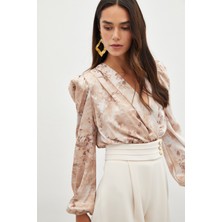 Sateen Çiçek Desenli Bodysuit Bluz - Camel