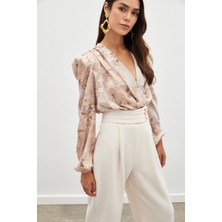 Sateen Çiçek Desenli Bodysuit Bluz - Camel