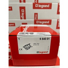 Legrand Pop-Up Donatılabilir Masa Buatı Beyaz 4 Modül
