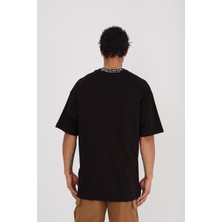 Lovely Store Kabartma Baskılı Siyah Basic Oversize T-Shirt