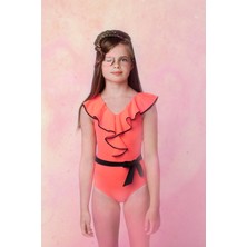 Look Me V Yaka Volanlı Kemer Ve Fiyonk Detaylı Kırmızı 50UV Kız Çocuk Mayo BY NESSI BYRD