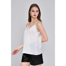 Işılda Fashion Kadın Gıyım Dantel Detay Askılı Bluz