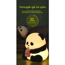 Charlotte Oturan Panda Gece Lambası, Sevimli Süsleme, Yüksek Görünümlü Ortam Işığı, Sensörlü Göz Koruması Pat Işığı (Yurt Dışından)