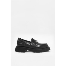 Bukle Siyah Rugan Hakiki Deri Kadın Loafer