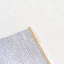Dekorvia Delüx 9228 Beyaz Yumuşak Dokulu Halı Salon Mutfak Kesme Yolluk Makine Halısı