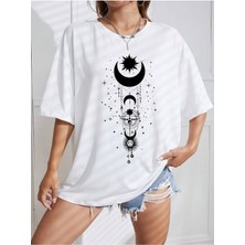 Beeton Ay Güneş T-Shirt - Beyaz Baskılı Oversize Bisiklet Yaka Kısa Kol Tişört