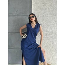 Hazelin Kadın Lacivert V Yaka Kolsuz Cepli Yırtmaç Detaylı Elbise Hzl24S-Mj13001