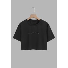 Youwinner Kadın Imza Tasarım Baskılı Pamuk Sıyah Oversize Crop